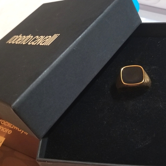Roberto Cavalli Luxury Ring NWOT - Picture 3 of 7